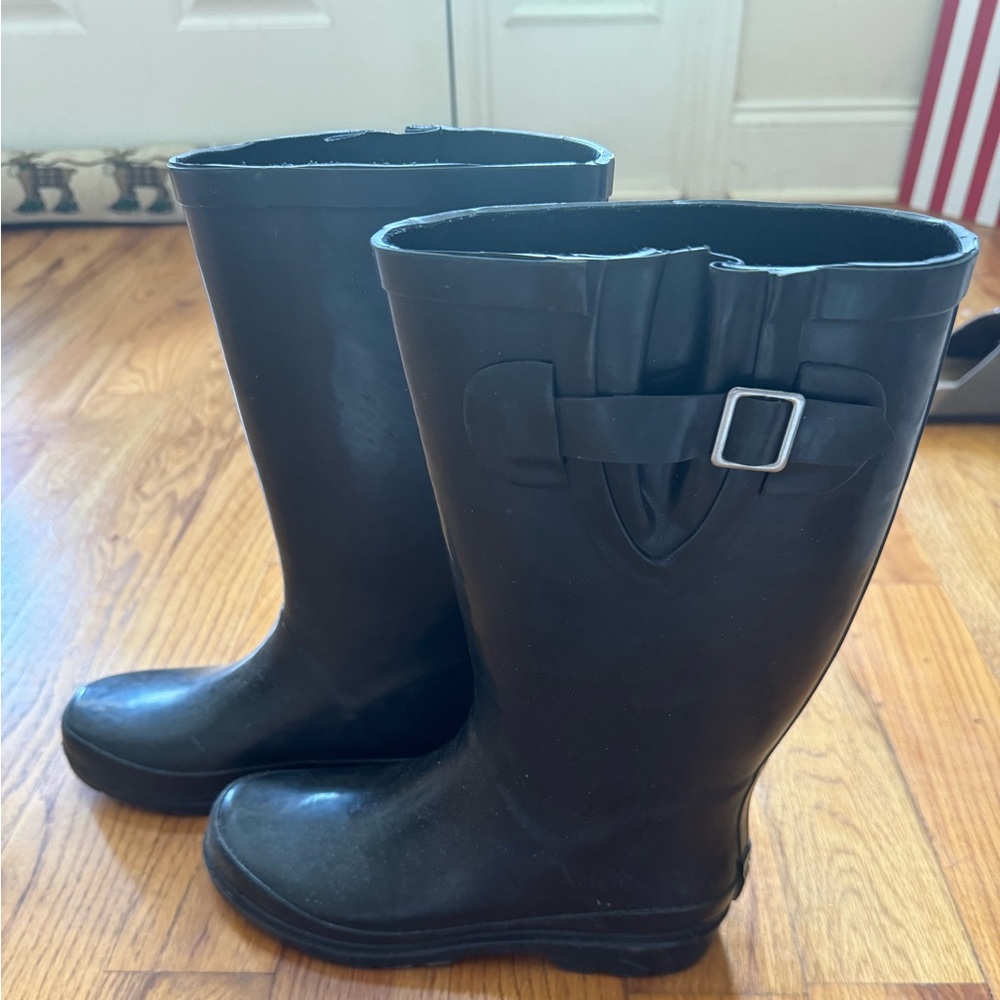 Black RainBoots